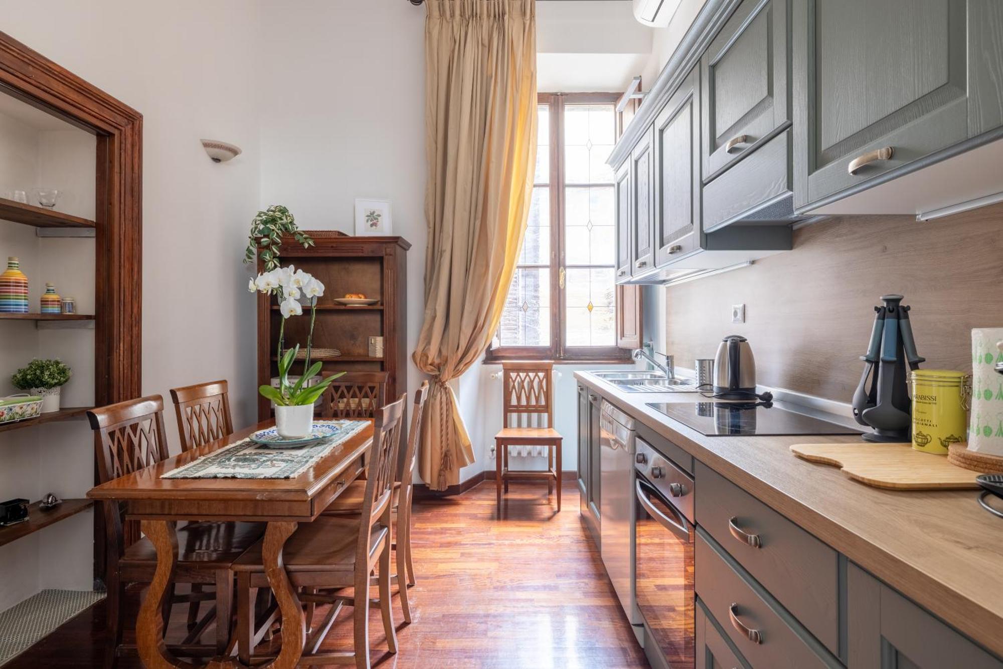 Luxury Apartment In The Heart Of Rome - Near Metro A And B Eksteriør billede