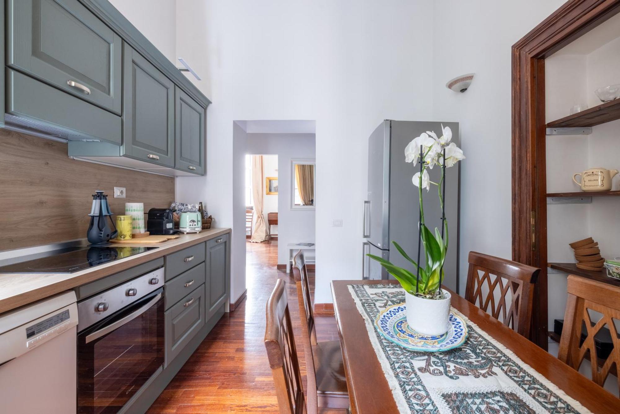Luxury Apartment In The Heart Of Rome - Near Metro A And B Eksteriør billede