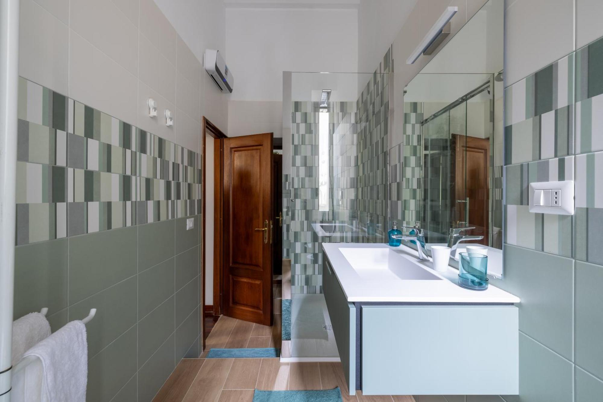 Luxury Apartment In The Heart Of Rome - Near Metro A And B Eksteriør billede