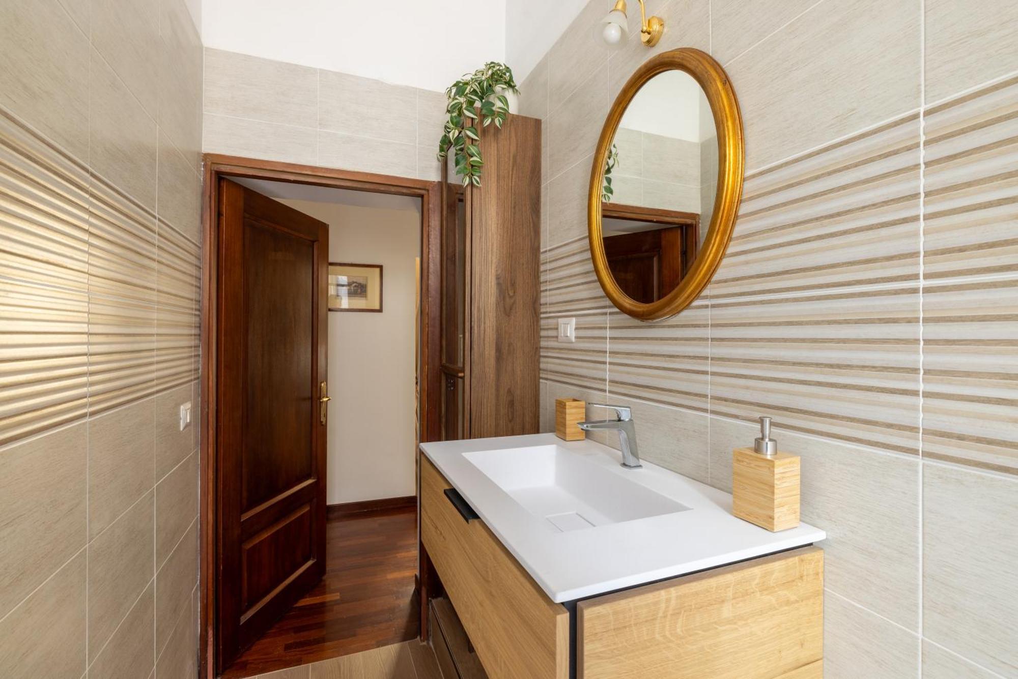 Luxury Apartment In The Heart Of Rome - Near Metro A And B Eksteriør billede